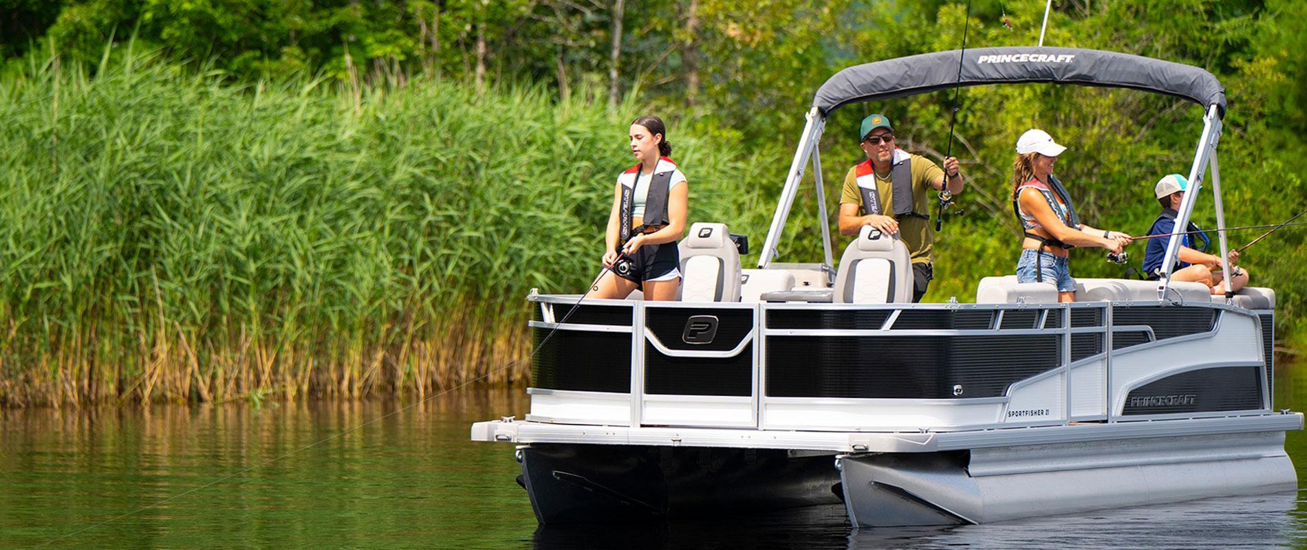 Group of people fishing on Princecraft FC Pontoon Boat rental Pointe au Baril 